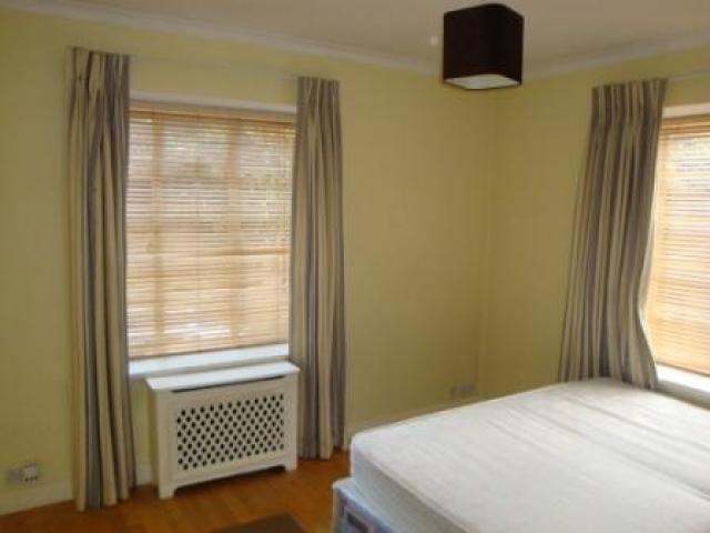 			NEW INSTRUCTION, 3 Bedroom, 1 bath, 1 reception Flat			 Greville Place, ST JOHNS WOOD